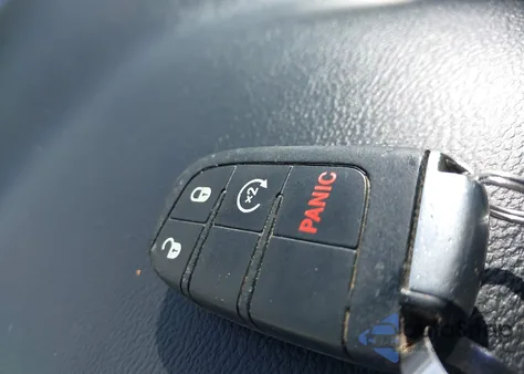 2019 Dodge Journey Gt z USA, uszkodzony, nr VIN 3C4PDCEG3KT717475